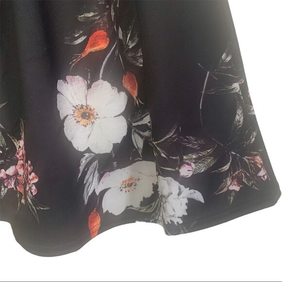 Boohoo NWT Black Floral Box Pleat Midi Skirt - Picture 4 of 7